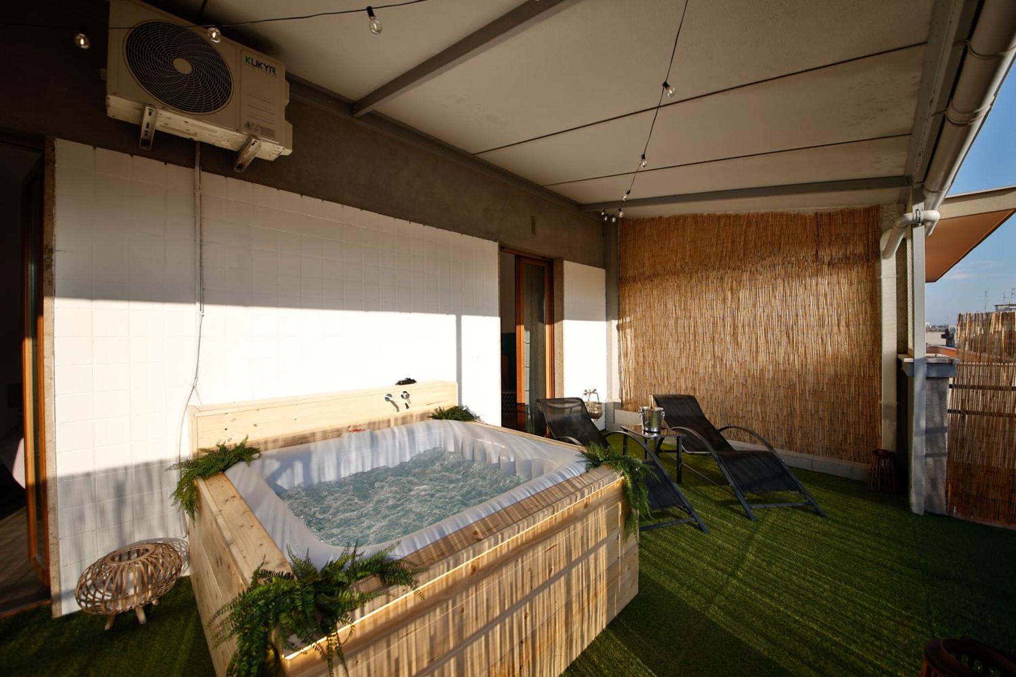 Apartmán Atticoderossi A 500Mt Da Stazione&Centrostorico Bari Exteriér fotografie